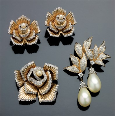Lot 78 - Jomaz Floral Demi-Parure