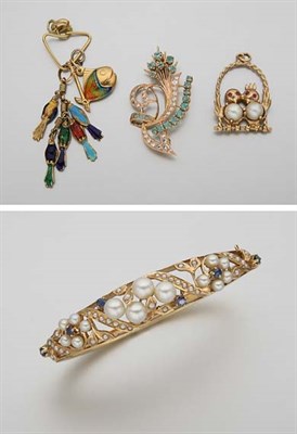 Lot 2532 - Group of Gold Jewelry