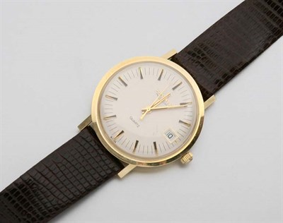 Lot 2104 - Gold Wristwatch