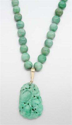 Lot 2304 - Jade Bead Pendant-Necklace