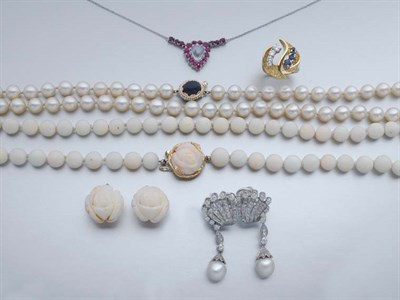 Lot 2401 - Group of Jewelry