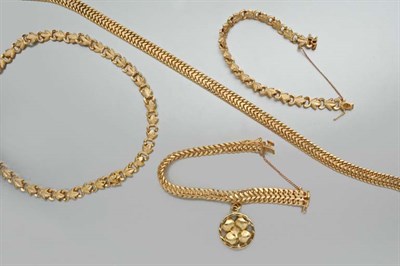 Lot 2781 - Group of Gold and Metal Jewelry