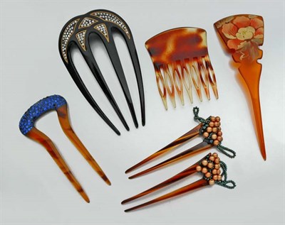 Lot 2893 - Assorted Plastic and Rhinestone Hair Combs