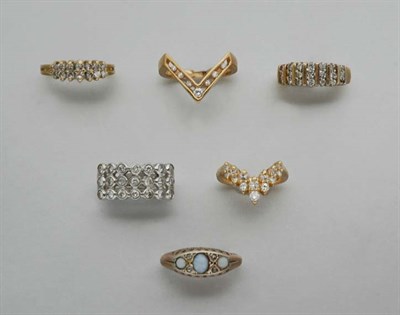 Lot 2849 - Assorted Group of Rings