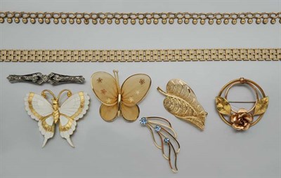 Lot 2915 - Assorted Group of Costume Jewelry