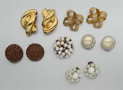 Lot 2906 - Group of Assorted Costume Jewelry