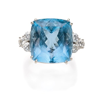 Lot 534 - Aquamarine and Diamond Ring