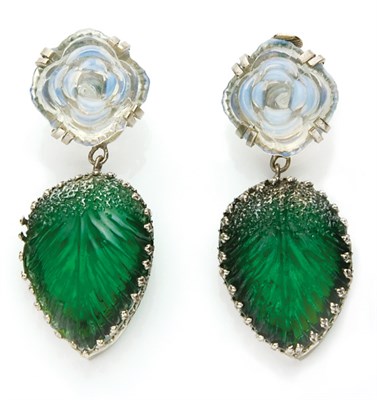 Lot 277 - Dangling Leaf Earrings