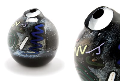 Lot 1186 - RON DESMETT American, b. 1950 Vase, 1988 Blown...