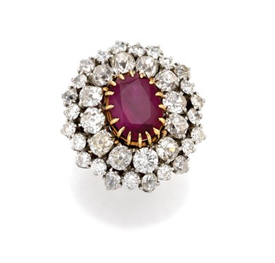 Lot 521 - Ruby and Diamond Ring