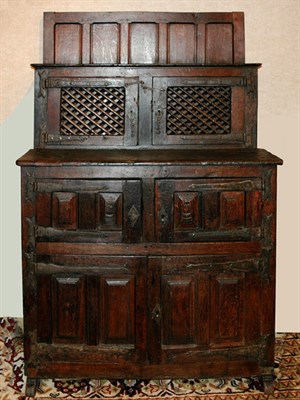 Lot 3142 - Continental Oak Court Cupboard Height 51...