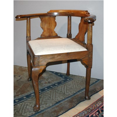 Lot 120 - George II Walnut Corner Chair 18th Century The...