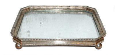 Lot 3285 - Sheffield Silver Plated Mirrored Plateau