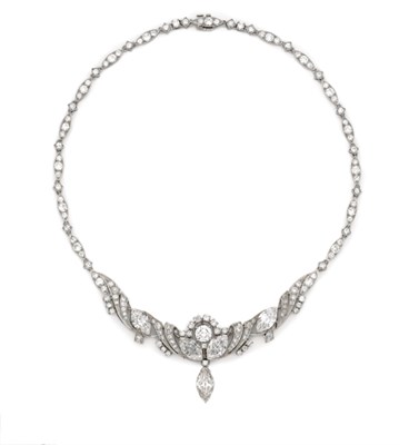 Lot 441 - Diamond Necklace