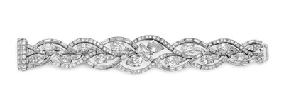 Lot 548 - Diamond Bracelet