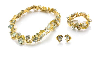 Lot 115 - Gold and Tumbled Aquamarine Necklace, Bracelet and Pair of Earclips