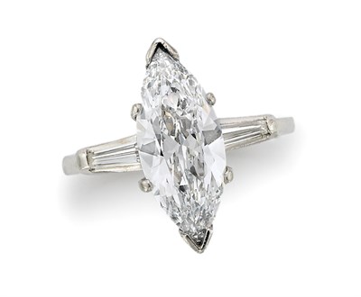 Lot 442 - Diamond Ring