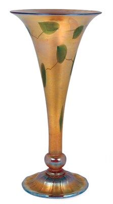 Lot 1500 - Tiffany Gold and Green Favrile Glass Vase...