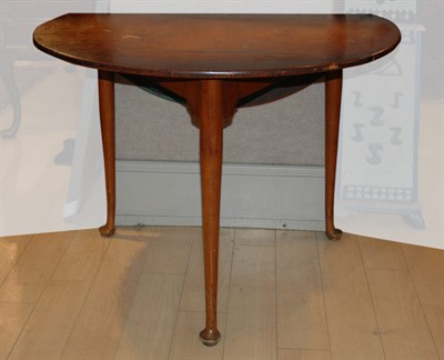 Lot 2122 - Queen Anne Style Maple Drop-Leaf Table Height...