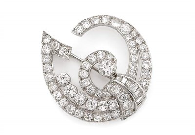 Lot 344 - Art Deco Diamond Brooch