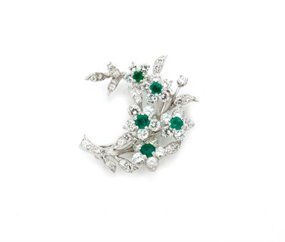 Lot 316 - Diamond and Emerald Brooch
