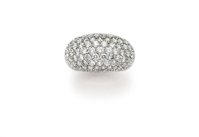 Lot 187 - Diamond Bombe Ring