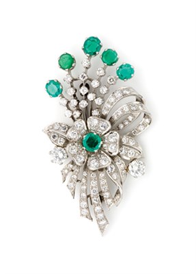 Lot 326 - Diamond and Emerald Bow Brooch