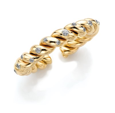 Lot 497 - Gold, Platinum and Diamond Bangle
