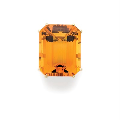Lot 230 - Citrine and Diamond Ring