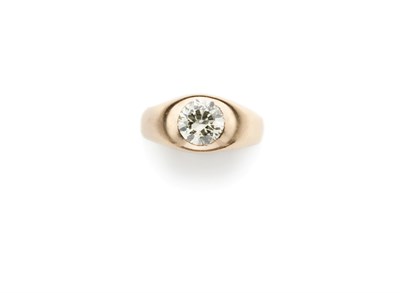 Lot 13 - Gold and Diamond Gypsy Ring