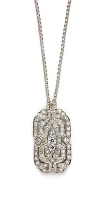 Lot 256 - Diamond Pendant with Chain