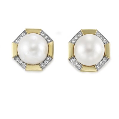 Lot 23 - Pair of Gold, Mabe Pearl and Diamond Earclips