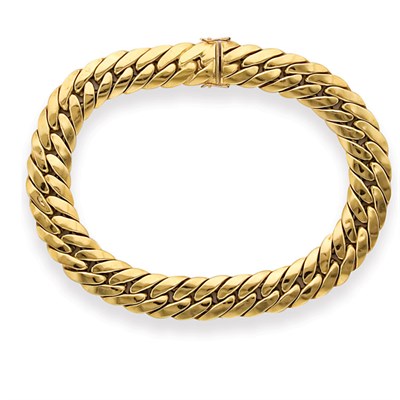 Lot 253 - Wide Gold Curb Link Necklace
