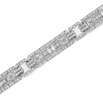 Lot 578 - Diamond Bracelet