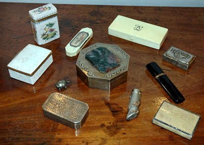 Lot 3240 - Miscellaneous Group of Objects de Vertu...