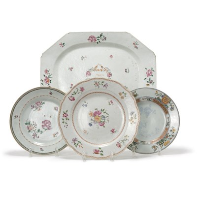 Lot 177 - Chinese Export Porcelain Platter 18th Century...