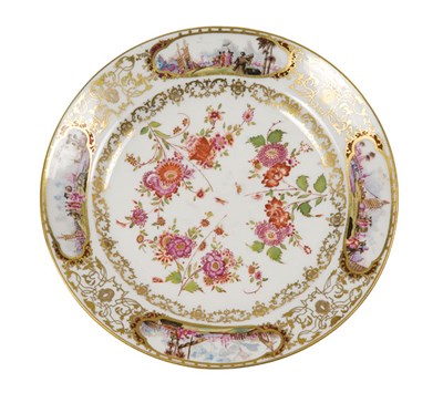 Lot 126 - Meissen Style Porcelain Plate The porcelain...