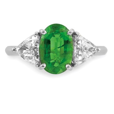 Lot 322 - Emerald and Diamond Ring