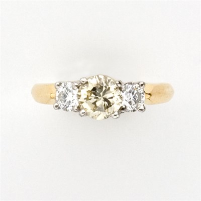 Lot 191 - Gold, Platinum and Diamond Ring