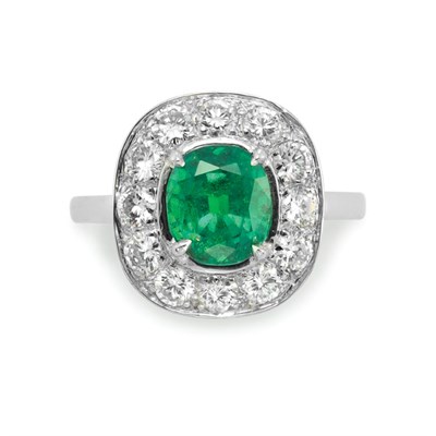 Lot 372 - Emerald and Diamond Ring