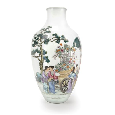 Lot 106 - Chinese Famille Rose Glazed Porcelain Vase...