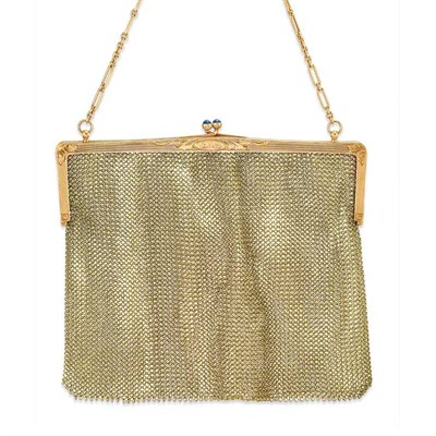 Lot 106 - Antique Gold and Cabochon Sapphire Mesh Purse