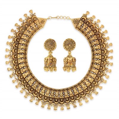 Lot 394 - Indian High Karat Gold Fringe Necklace and Pair of Pendant-Earrings