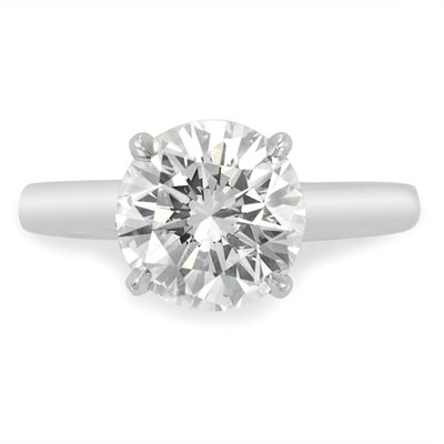Lot 599 - Diamond Ring
