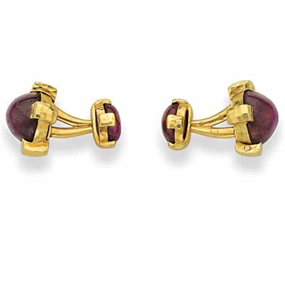 Lot 54 - Pair of Hammered Gold and Star Ruby Cufflinks, David Webb