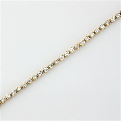 Lot 292 - Diamond Bracelet