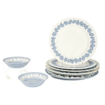 Lot 189 - Assembled Wedgwood Blue and White Queensware...
