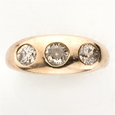 Lot 689 - Gold and Diamond Gypsy Ring