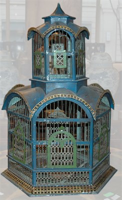 Lot 464 - Victorian Style Painted Tole Bird Cage Height...