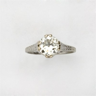Lot 656 - Diamond Ring